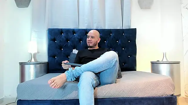 Snapshot of Meduleo_ chatting on 23, 3, 2026 Meduleo online show from 23, 3, 2026