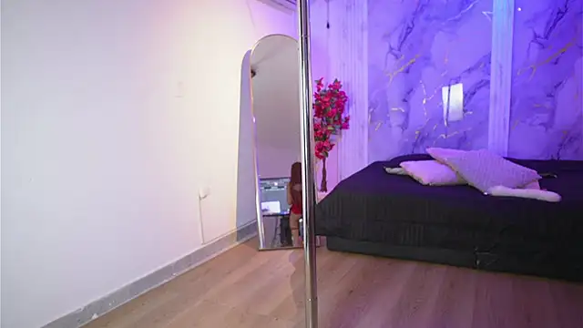 Lili encanto online show from 26, 4, 2026