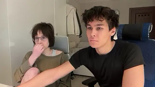 Snapshot of NanaVeel chatting on 30, 3, 2026 NanaVeel online show from 30, 3, 2026