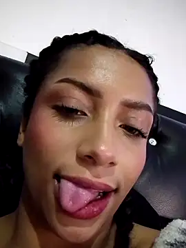 Snapshot of KattyBerryX chatting on 2, 8, 2026 KattyBerryX online show from 2, 8, 2026