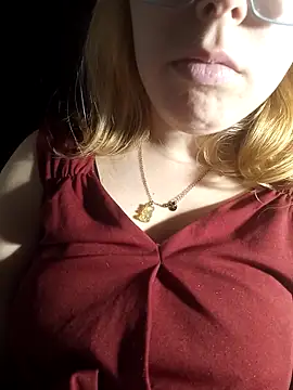 kitsuneniki online show from 18, 3, 2026