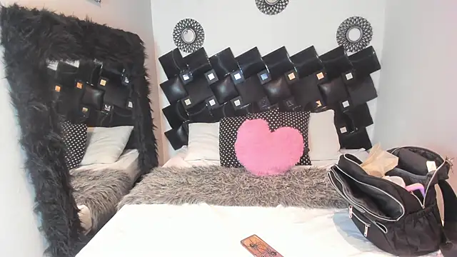 Amarantha rosse online show from 16, 4, 2026