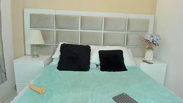 Amelie Fabulous  online show from 26, 3, 2026