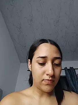 Snapshot of isabellaHill2 chatting on 13, 5, 2026 isabellaHill2 online show from 13, 5, 2026