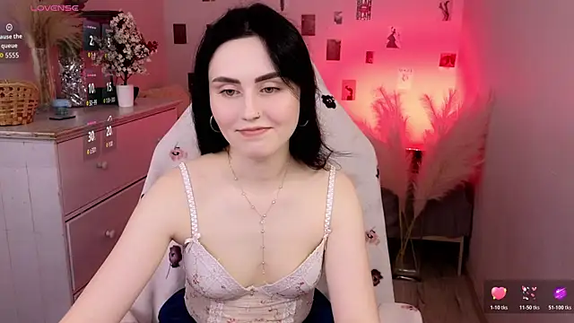 Snapshot of NoraLumi chatting on 20, 7, 2026 NoraLumi online show from 20, 7, 2026