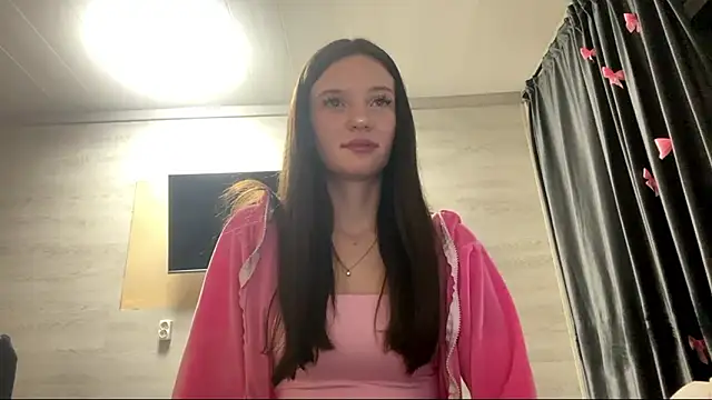 Snapshot of KellyAllison chatting on 13, 3, 2026 KellyAllison online show from 13, 3, 2026