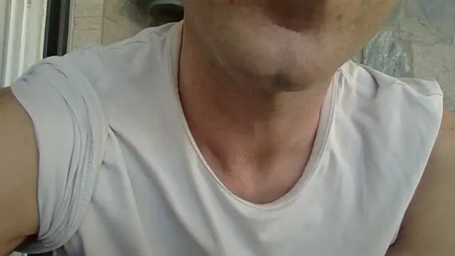 Snapshot of NaughtyNikos chatting on 8, 4, 2026 NaughtyNikos online show from 8, 4, 2026