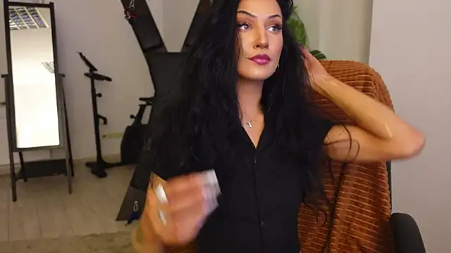 Snapshot of Nicky_Diam chatting on 18, 3, 2026 Nicky Diam online show from 18, 3, 2026