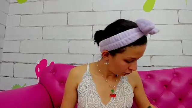 Danna Greyy online show from 17, 4, 2026