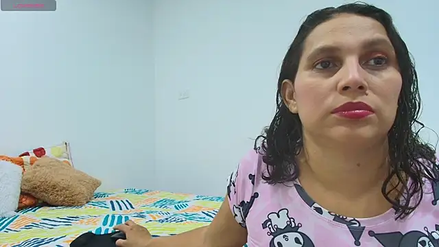 carlaantonellii online show from 21, 4, 2026