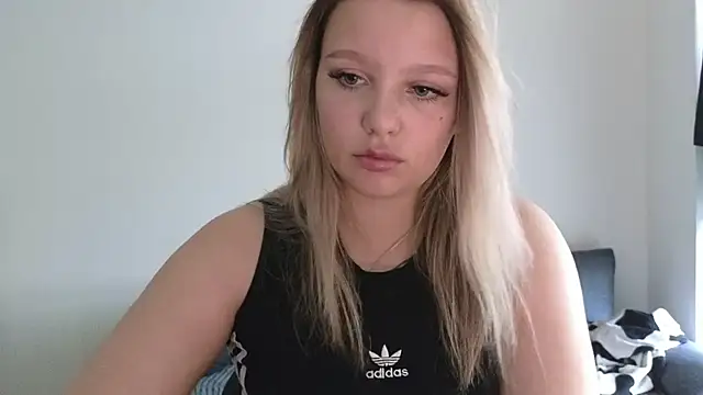 Snapshot of bettyloveu chatting on 28, 7, 2026 bettyloveu online show from 28, 7, 2026