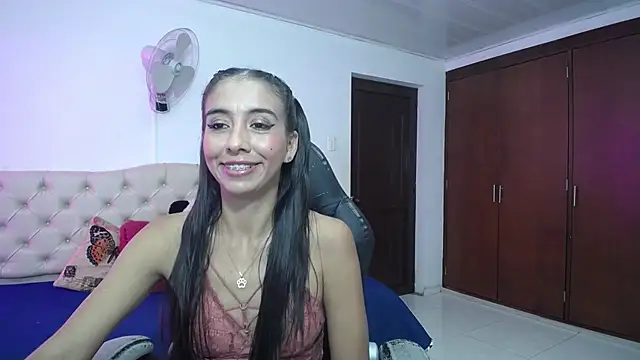 sandra petite19 online show from 7, 6, 2026