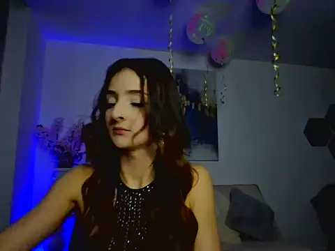 Lilyt Cooper online show from 24, 4, 2026