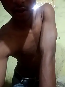 YourTeenBoy21 online show from 16, 4, 2026