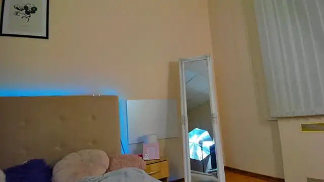 Snapshot of MelanieCuty chatting on 28, 6, 2026 MelanieCuty online show from 28, 6, 2026