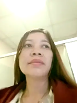Yiyi102300 online show from 16, 4, 2026