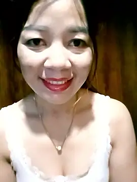 Yiyi102300 online show from 11, 6, 2026