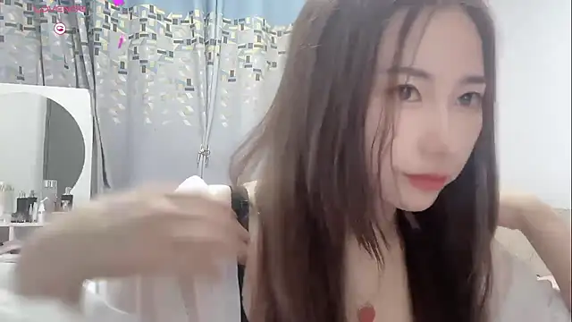 Snapshot of yao-yao-8726 chatting on 8, 7, 2026 yao-yao-8726 online show from 8, 7, 2026