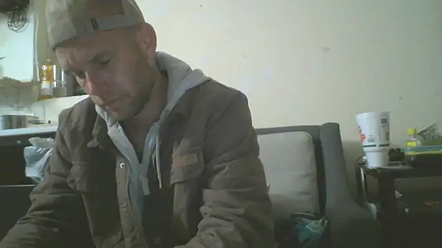 Snapshot of CaptCraker chatting on 25, 3, 2026 CaptCraker online show from 25, 3, 2026