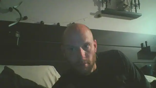Snapshot of CaptCraker chatting on 2, 4, 2026 CaptCraker online show from 2, 4, 2026