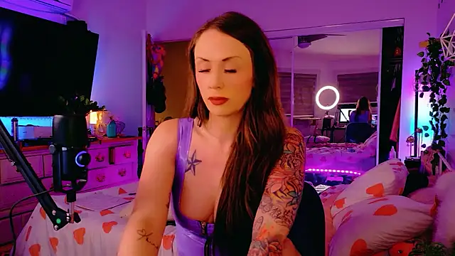 bellethegirl online show from 18, 4, 2026