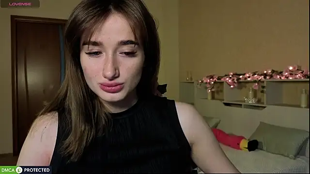 Snapshot of Lady_Sunrise12 chatting on 17, 7, 2026 Lady Sunrise12 online show from 17, 7, 2026