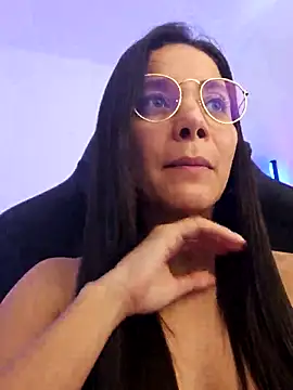 Snapshot of miaeyex chatting on 11, 5, 2026 miaeyex online show from 11, 5, 2026