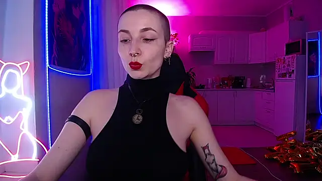 Hope Foxter online show from 28, 4, 2026