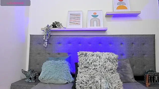 Andrew restrepoo online show from 18, 4, 2026