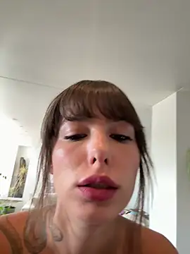 xsugarbabe online show from 13, 7, 2026