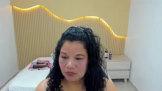 MAYTE1096 online show from 14, 4, 2026