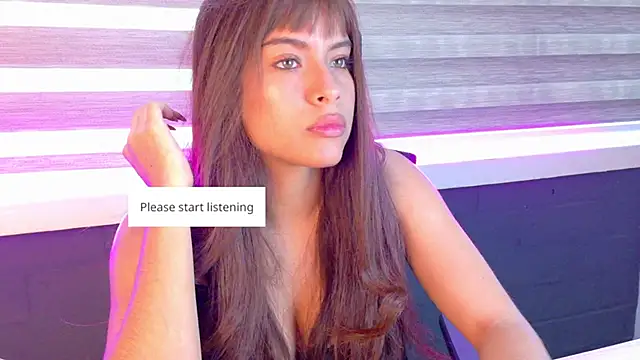 Snapshot of HelenaFoumier chatting on 5, 5, 2026 HelenaFoumier online show from 5, 5, 2026