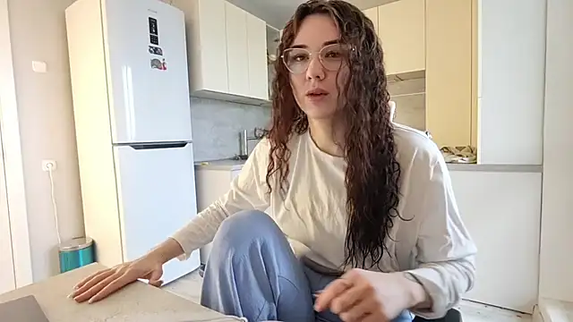 LaritaTocchio online show from 7, 4, 2026