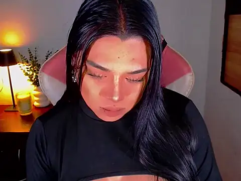 Zandralopez online show from 27, 3, 2026