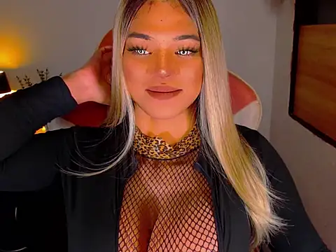 Zandralopez online show from 29, 3, 2026