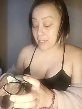 Snapshot of lua-bfly chatting on 23, 5, 2026 lua-bfly online show from 23, 5, 2026
