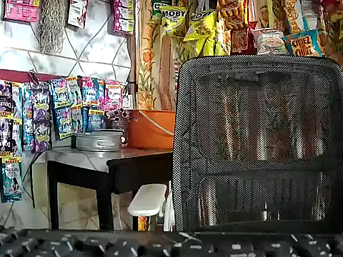 Snapshot of mommylicious_23 chatting on 5, 6, 2026 mommylicious 23 online show from 5, 6, 2026