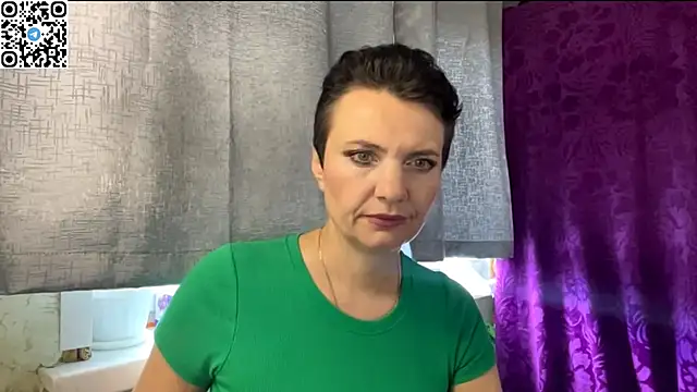 HotMamaQueen234 online show from 31, 5, 2026