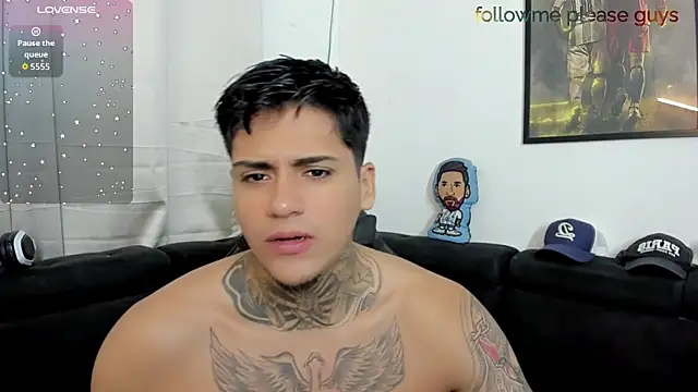 Snapshot of sweetlatinoboy chatting on 17, 5, 2026 sweetlatinoboy online show from 17, 5, 2026