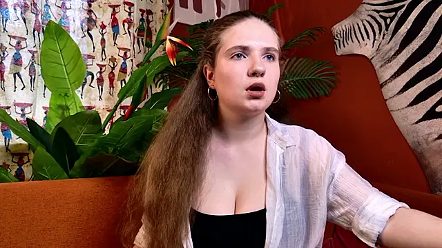 Amaliya Evans online show from 28, 3, 2026