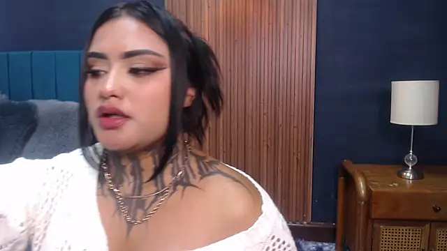 Snapshot of laira_beamont chatting on 17, 3, 2026 laira beamont online show from 17, 3, 2026