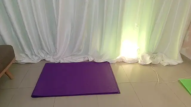 Snapshot of Zara_Fire chatting on 8, 6, 2026 Zara Fire online show from 8, 6, 2026