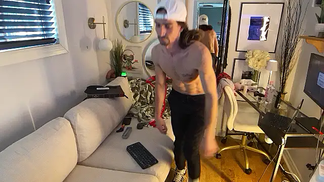 Snapshot of DylanBrook chatting on 7, 4, 2026 DylanBrook online show from 7, 4, 2026