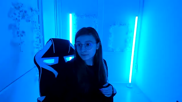 Mia kristal online show from 25, 4, 2026