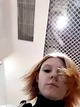 Snapshot of NinaParri chatting on 9, 4, 2026 NinaParri online show from 9, 4, 2026