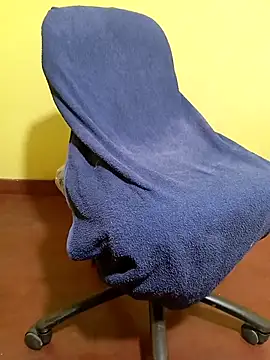 Chocolatebaby2005 online show from 9, 4, 2026