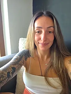 Snapshot of NicoleKaiser chatting on 13, 5, 2026 NicoleKaiser online show from 13, 5, 2026
