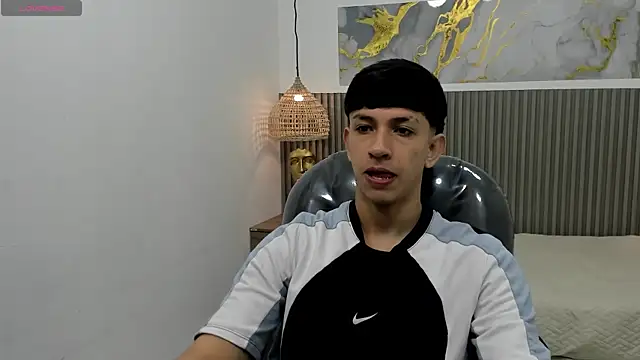 AdrianFranko online show from 6, 4, 2026