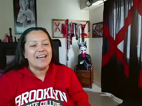 Snapshot of PenelopeSuency chatting on 6, 7, 2026 PenelopeSuency online show from 6, 7, 2026