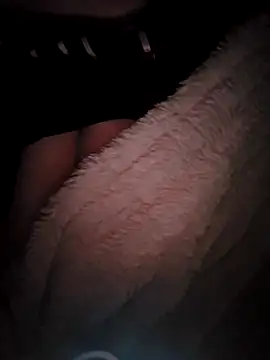 emiliecurvy83 online show from 18, 4, 2026
